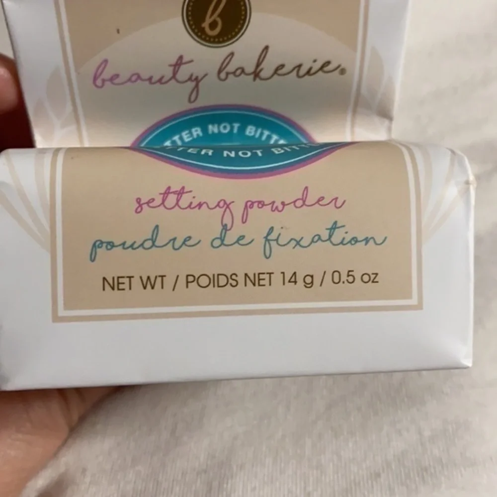 Beauty Bakerie flour setting powder